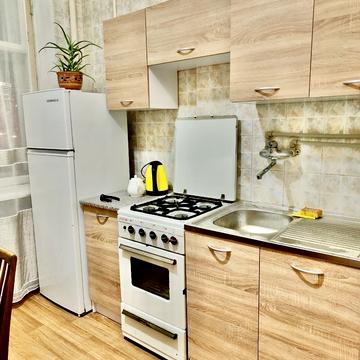 Пилипа Орлика вул., 22/2