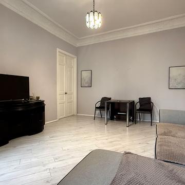 Велика Арнаутська вул., 93