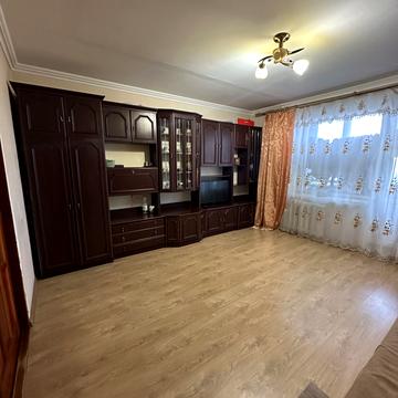 Петра Калнишевського вул., 12