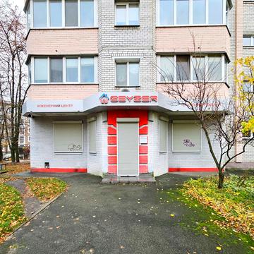 Богдана Хмельницького бульв., 4