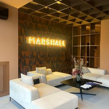 Набережна Перемоги вул., (Будинок 1)