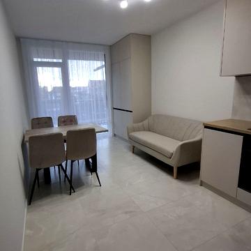 Флотська вул., 10-Б