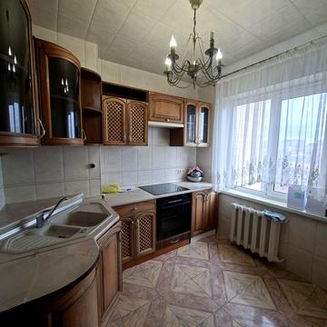 Князя Володимира Великого просп., 70