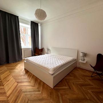 Вячеслава Липинського вул. (Чапаєва), 3