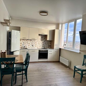 Академіка Заболотного вул., 15-Б