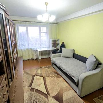 Жуля Верна бульв. (Ромена Роллана), 13