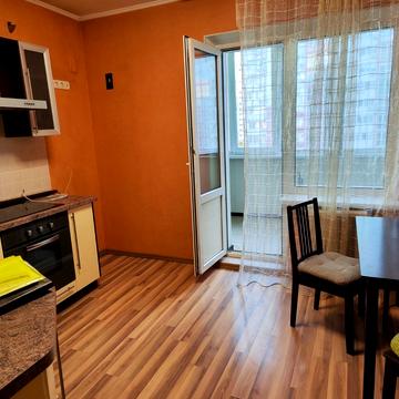 Драгоманова вул., 1-Г