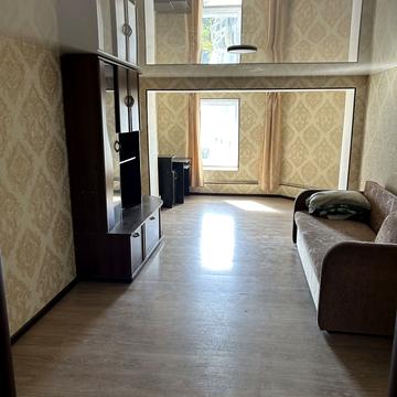 Ярослава Баїса вул. (Володимира Висоцького), 23