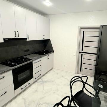 Святошинська вул., 56