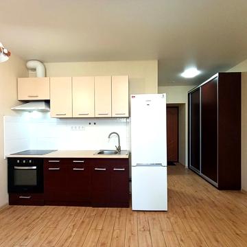 Чубинського вул., 8-Б