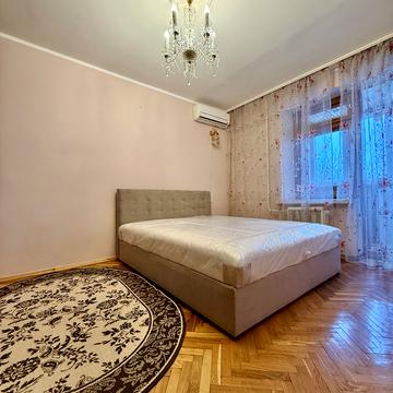 Святошинський пров., 2