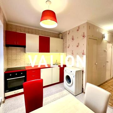 Академіка Глушкова просп., 14