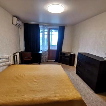 Сонячна Набережна вул. (Маршала Малиновського), 6