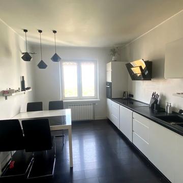 Єлизавети Чавдар вул., 22