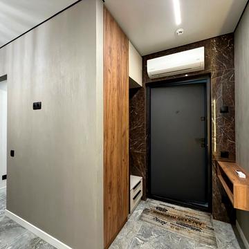 Романа Левицького вул., 4