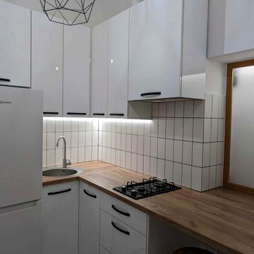 Старий Ринок пл., 7