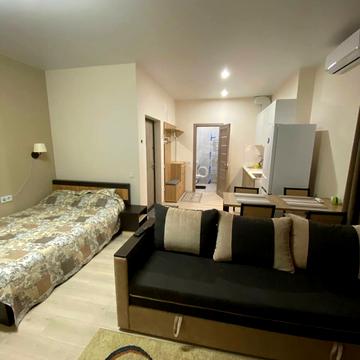 Набережна Перемоги вул., 112-Д