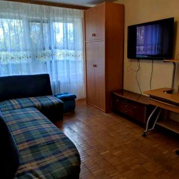 Олега Мудрака вул. (Генерала Наумова), 33