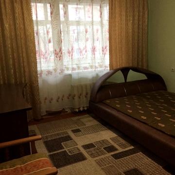 Героїв Крут бульв. (Героїв Сталінграду), 18