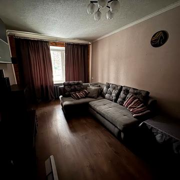 Фабрично-Заводська вул., 20