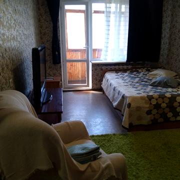 Сімї Глодан вул., 13