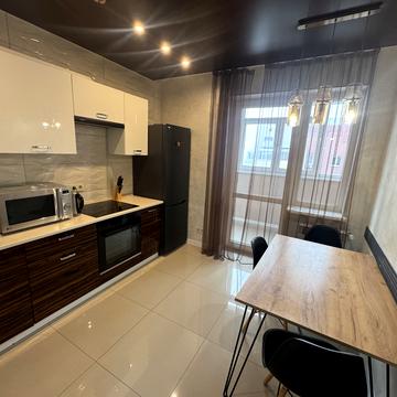 Драгоманова вул., 8