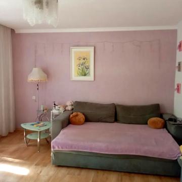 Василя Нікітіна вул., 56