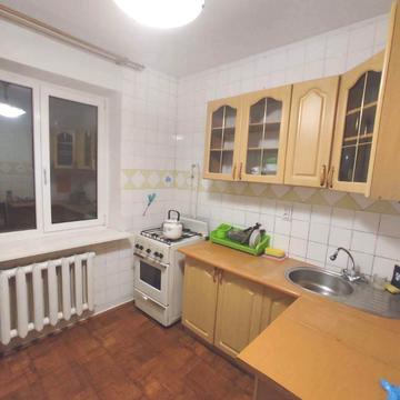 Оболонський просп., 40