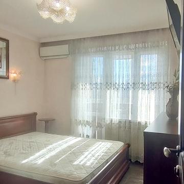 Левка Лукяненка вул. (Маршала Тимошенка), 11