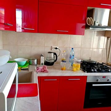 Сержа Лифаря вул. (Олександра Сабурова), 5