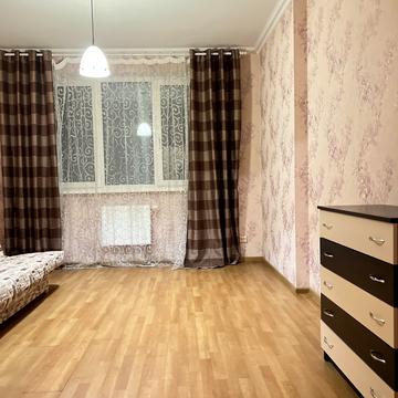 Петра Калнишевського вул. (Михайла Майорова), 8