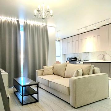 Залізнична вул., 9