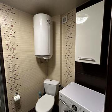 Квітки Цісик вул. (Гулі Корольової), 14