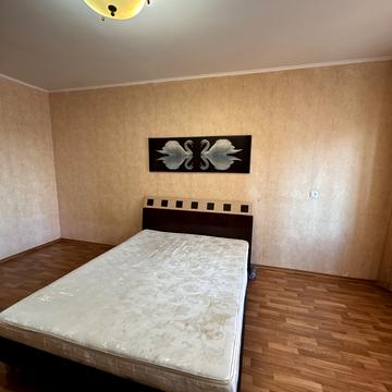 Олени Пчілки вул., 4