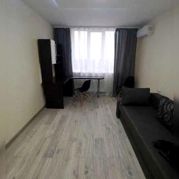 Академіка Глушкова просп., 15