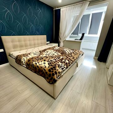 Феодосійська вул., 8