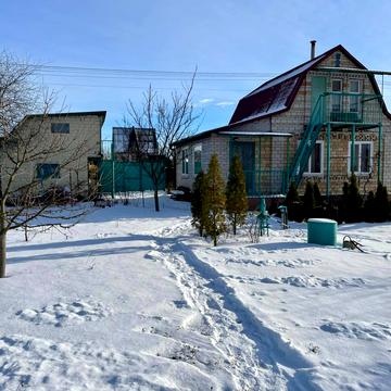 Яблунева, 125