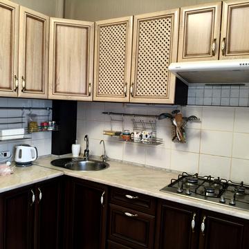 Райдужна вул., 35