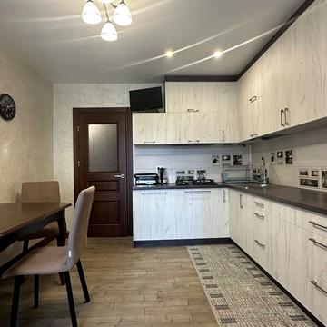 Тараса Шевченка вул., 25