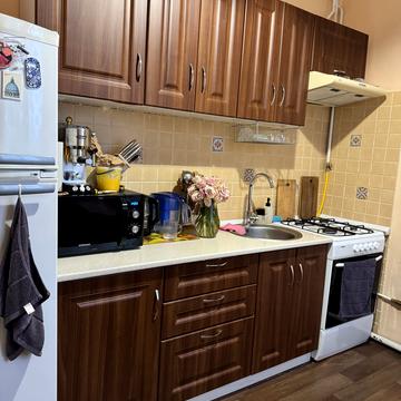 Колонтаївська вул., 37