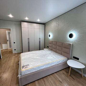 Володимира Івасюка вул., 86