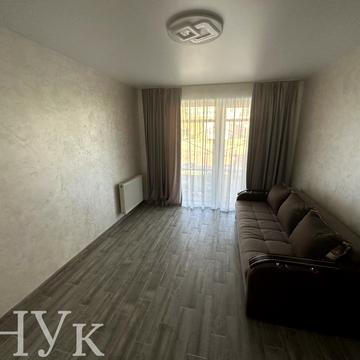 Університетська вул., (Будинок 10)