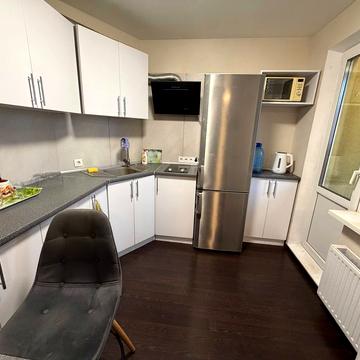 Юлії Здановської вул. (Ломоносова), 85-Б