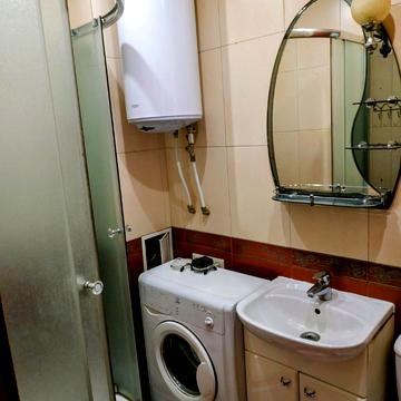 Гетьмана Кирила Розумовського вул. (Миколи Краснова), 62/28