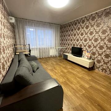 Героїв Дніпра вул., 63