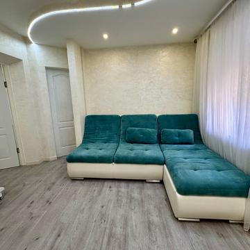 Чоботарська вул., 25