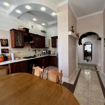 Канатна вул., 53