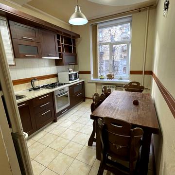 Героїв Харкова просп. (Московський), 5