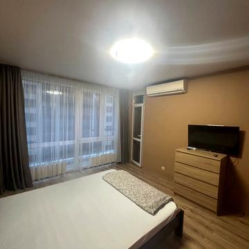 Золотоустівська вул., 34