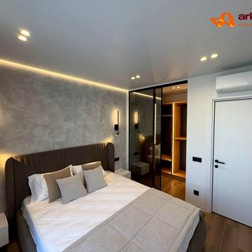 Бельведерська вул., 32-Б